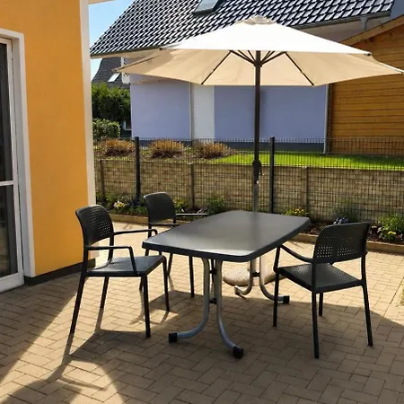 Seeurlaub Müritz - Pinus Eg Mit Sauna, Nur 300 M Zum