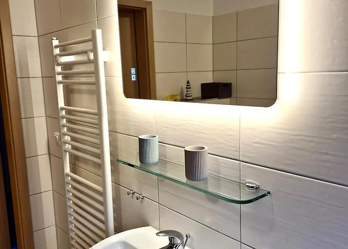 Seeurlaub Müritz - Pinus Eg Mit Sauna, Nur 300 M Zum * Röbel